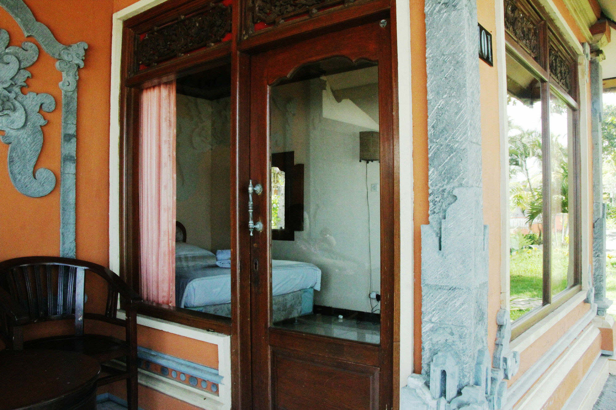 Soka Indah Restaurant & Bungalows Selemadeg  Exterior photo