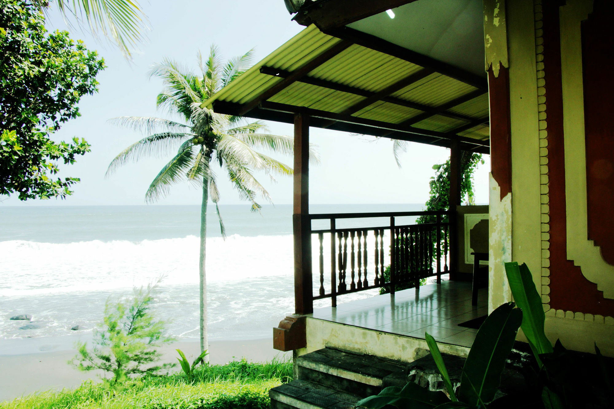 Soka Indah Restaurant & Bungalows Selemadeg  Exterior photo